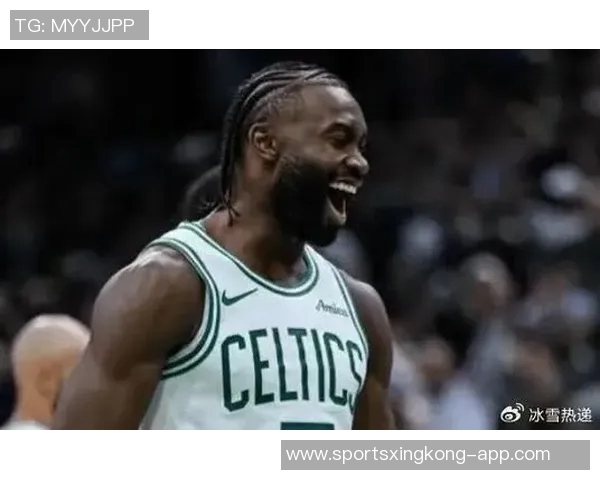 杰伦布朗生涯最佳赛季连续8场30分表现距离队史纪录仅差一场