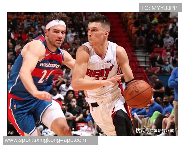 格莱姆斯全场表现惊艳13投7中砍下22分7篮板13助攻创助攻生涯新高 格莱姆斯全场表现惊艳13投7中砍下22分7篮板13助攻创助攻生涯新高