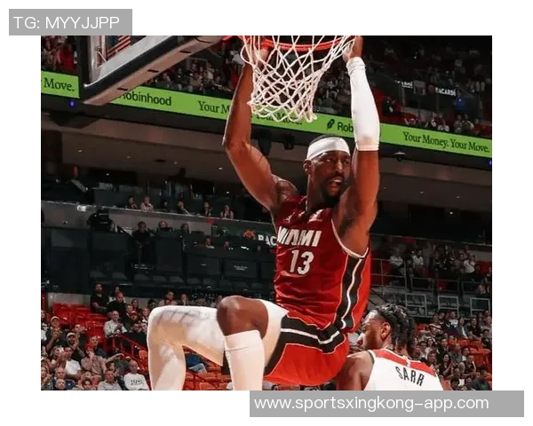 阿德巴约单场五记三分球创热火中锋历史新高表现令人惊叹